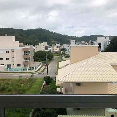 Апартаменты Lindo Apartamento Praia De Palmas Говернадор-Селсу-Рамус Экстерьер фото